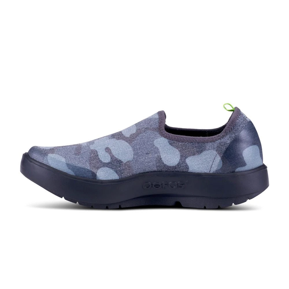 'OOFOS' Women's OOmg EeZee Low Shoe - Black / Grey Camo 6 'OOFOS' Women's OOmg EeZee Low Shoe - Black / Grey Camo - Image 6