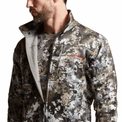 'Sitka' Men's Traverse Jacket - Whitetail : Elevated II -Outdoor Clothing Shop IMG SITKA WT 2022 600028 EV Traverse Jacket Optifade Elevated II 592p Studio 00207 1024x1024@2x