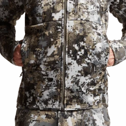 'Sitka' Men's Traverse Jacket - Whitetail : Elevated II -Outdoor Clothing Shop IMG SITKA WT 2022 600028 EV Traverse Jacket Optifade Elevated II 592p Studio 00221 1024x1024@2x