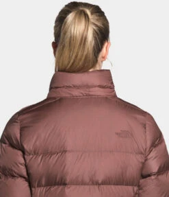 'The North Face' Women's Metropolis III - Marron Purple -Outdoor Clothing Shop NF0A3XE3 Q32 modelhood3 1024x1024@2x