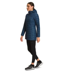 'The North Face' Women's ThermoBall™ Eco Parka - Shady Blue -Outdoor Clothing Shop NF0A5GLB HDC model34 1024x1024@2x