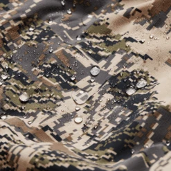 'Sitka' Men's Ambient Jacket - Big Game : Optifade Open Country -Outdoor Clothing Shop img SITKA BG 2022 600043 OB Ambient Jacket Optifade Open Country Studio 00827 1024x1024@2x